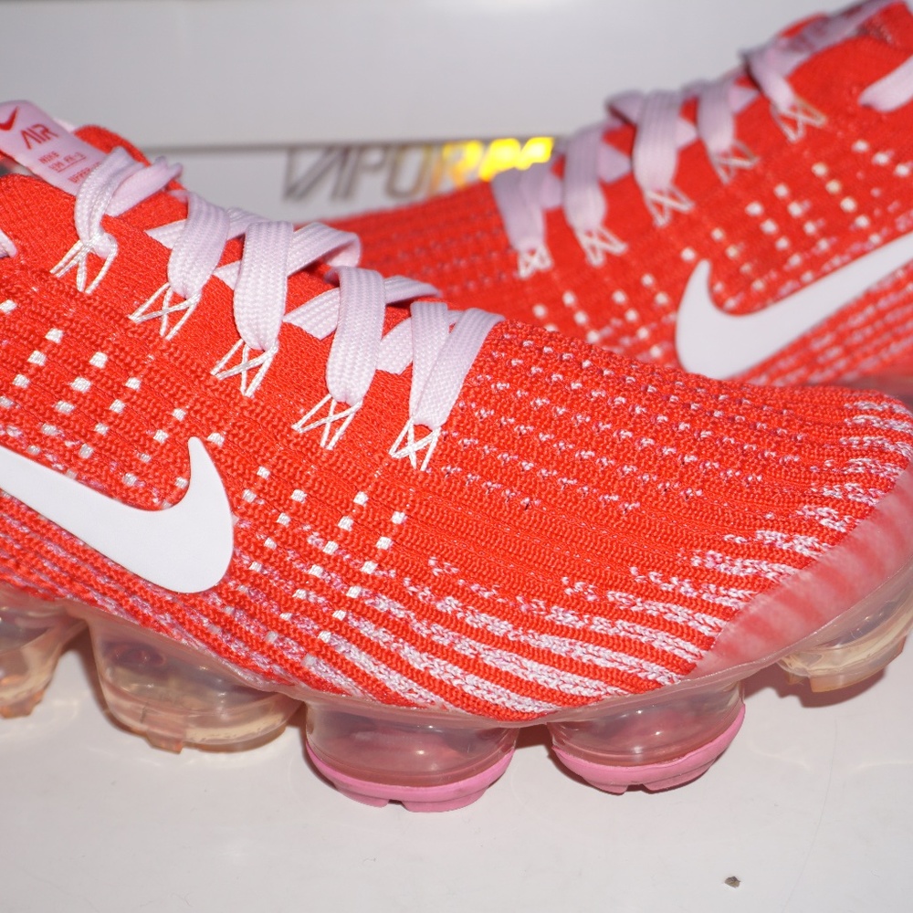 NIKE | WOMEN'S NIKE AIR VAPORMAX FLYNIT 3
